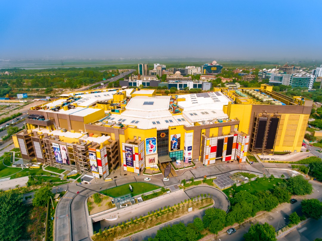DLF Mall of India Nearest Metro Station – How to Reach by Delhi Metro