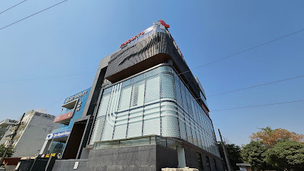 Medanta Mediclinic - Golf Course