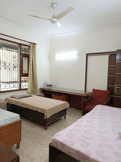 Paying Guest for Girls in Punjabi Bagh