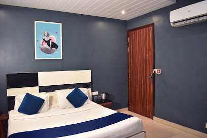 Super OYO Flagship SK Residency Rohini Near Rithala Metro Station