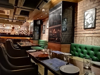 Wok In The Clouds - Restaurant
